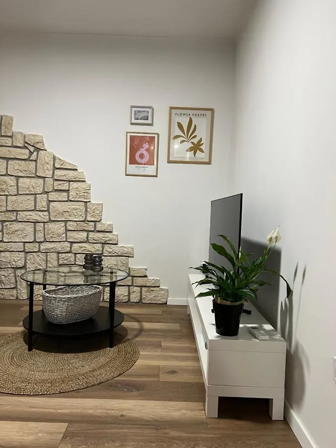 Cinderella Apartment With Free Parking PUY