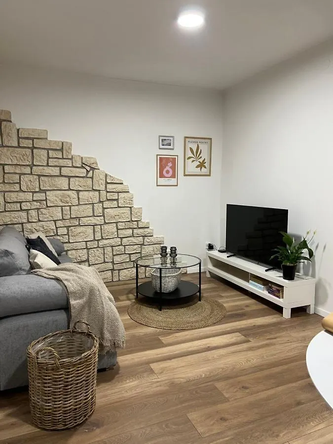 Cinderella Apartment With Free Parking PUY